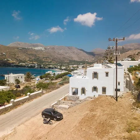 Araklos Iii Holiday home *